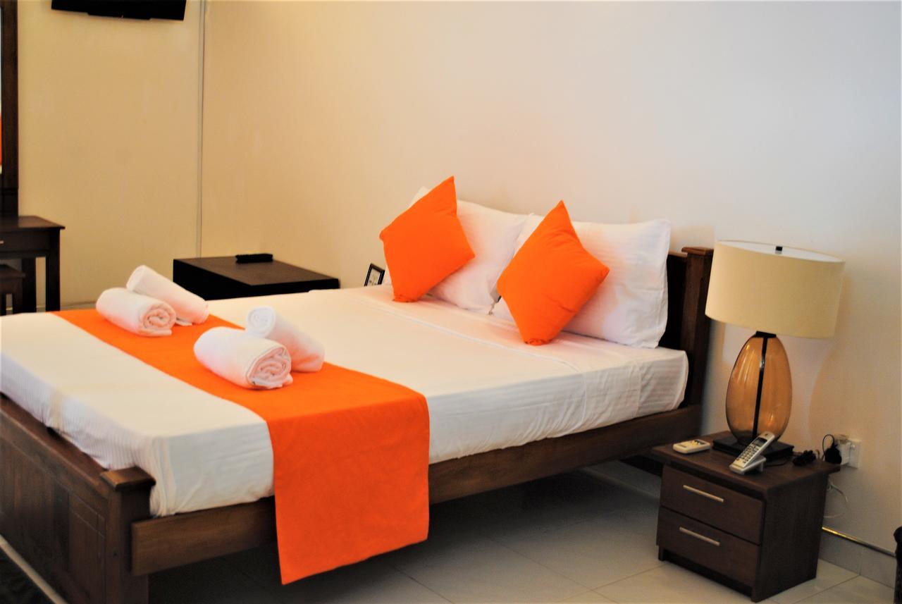 Prego Suites Ettukala Exteriör bild