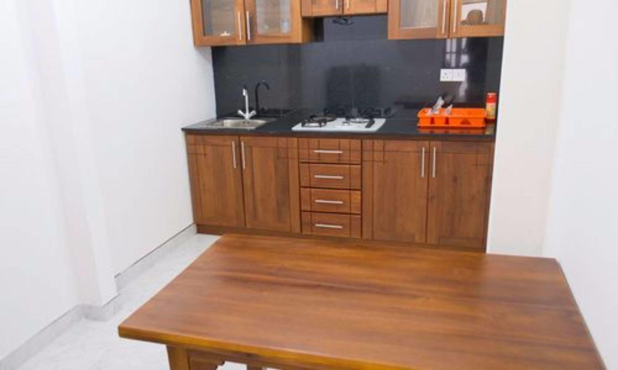 Prego Suites Ettukala Exteriör bild